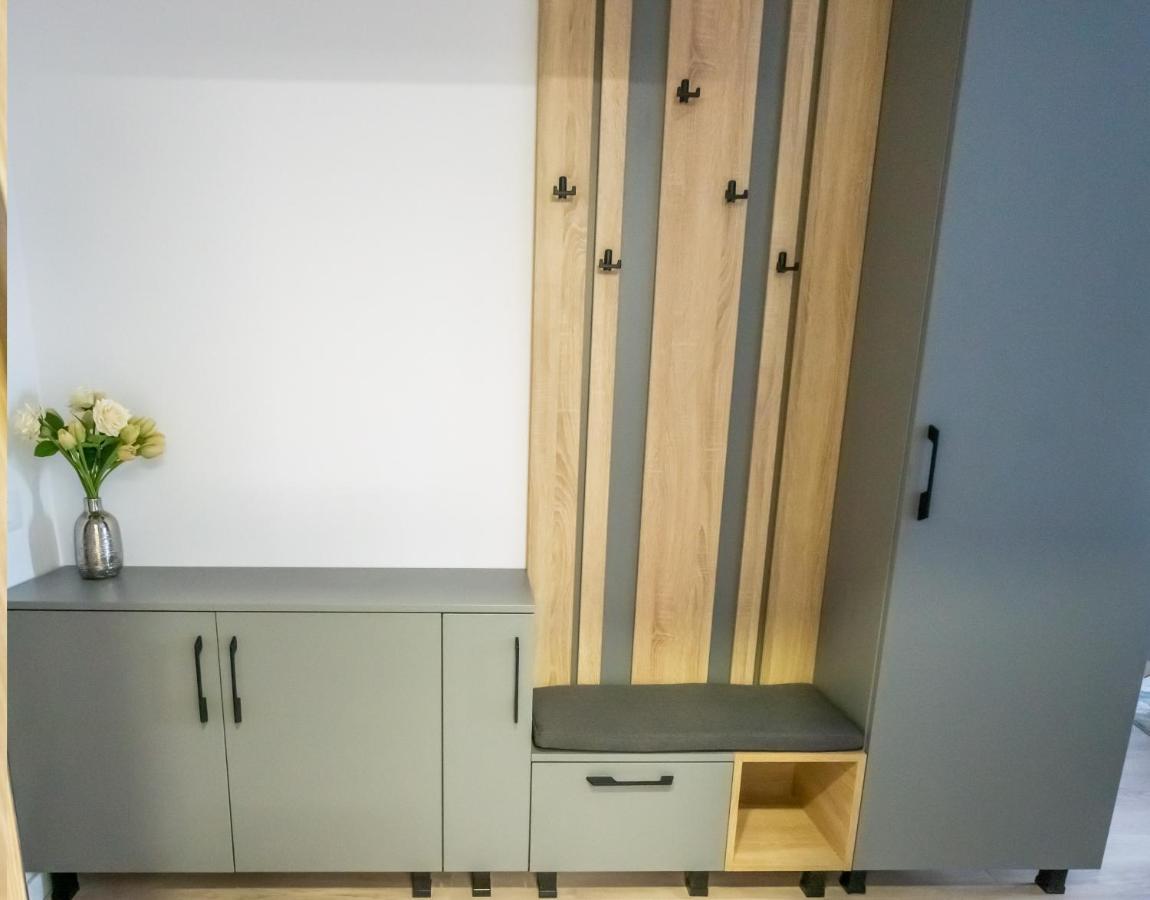 Your New And Modern Home Букурещ Екстериор снимка