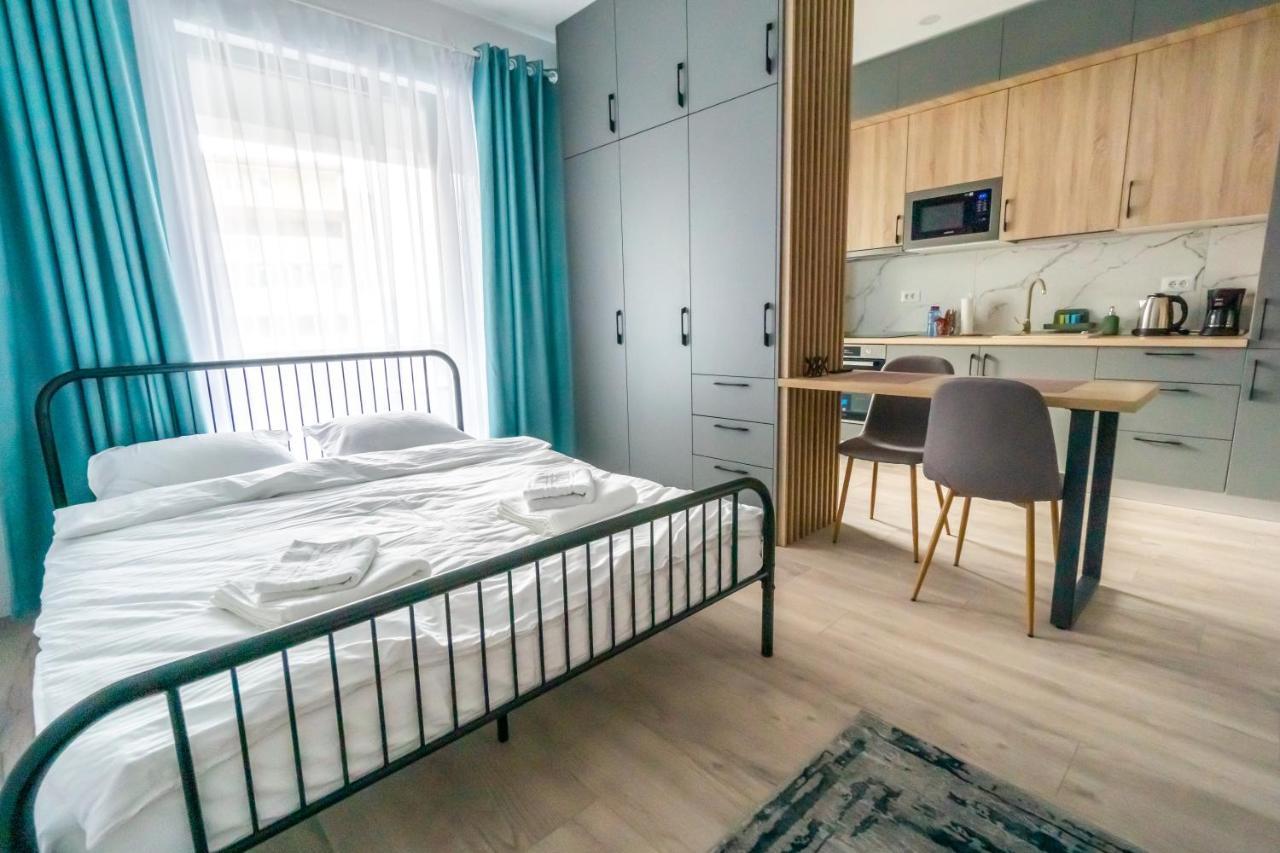 Your New And Modern Home Букурещ Екстериор снимка
