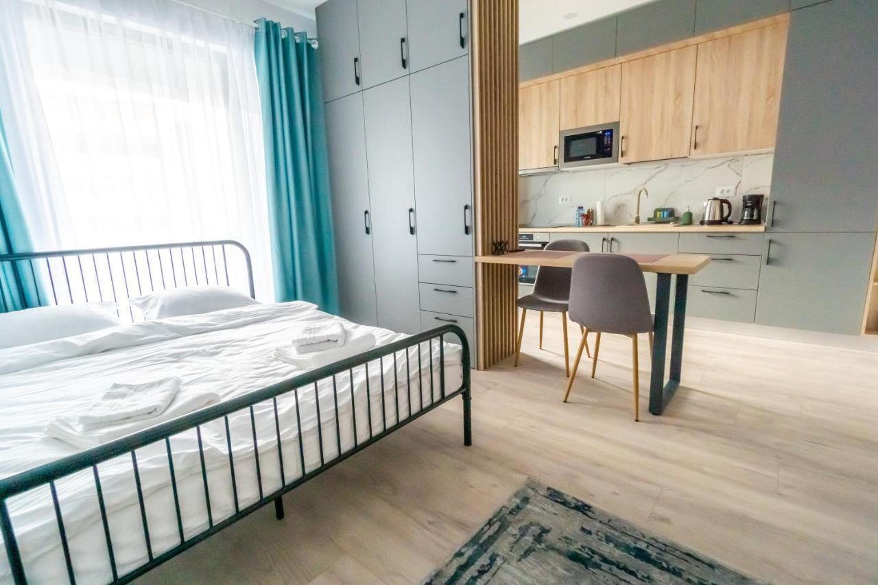 Your New And Modern Home Букурещ Екстериор снимка