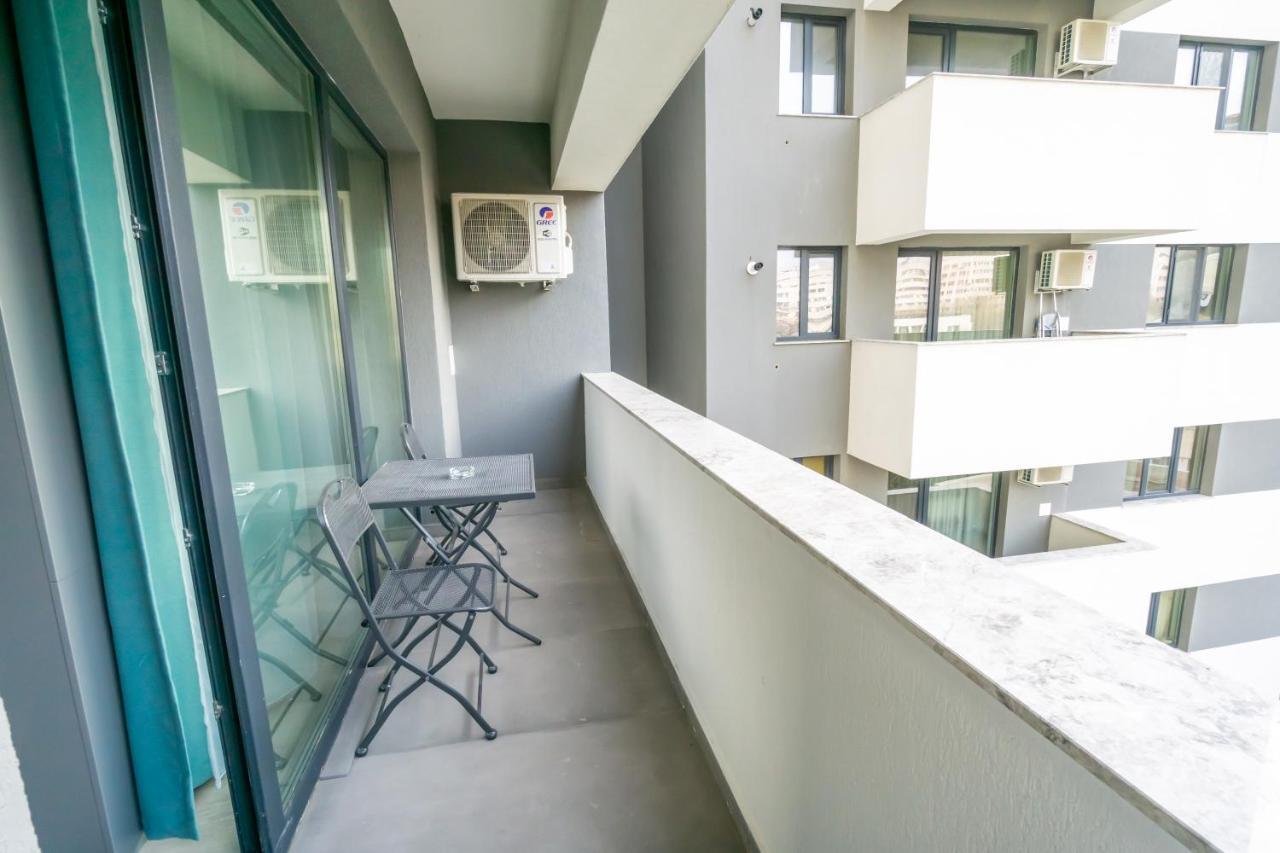 Your New And Modern Home Букурещ Екстериор снимка