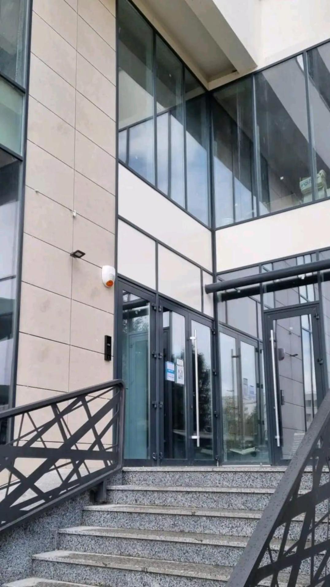 Your New And Modern Home Букурещ Екстериор снимка